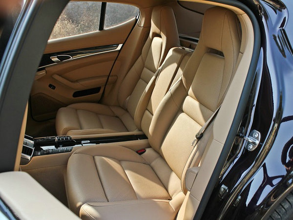 ���r(sh��)��panamera��(n��i)�